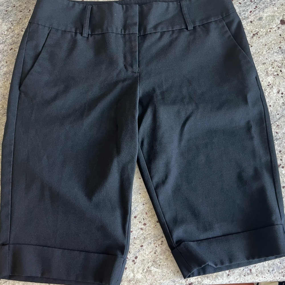 EXPRESS DESIGN STUDIO EDITOR  BLACK WOMENS CARGO DRESS SHORTS SIZE 6